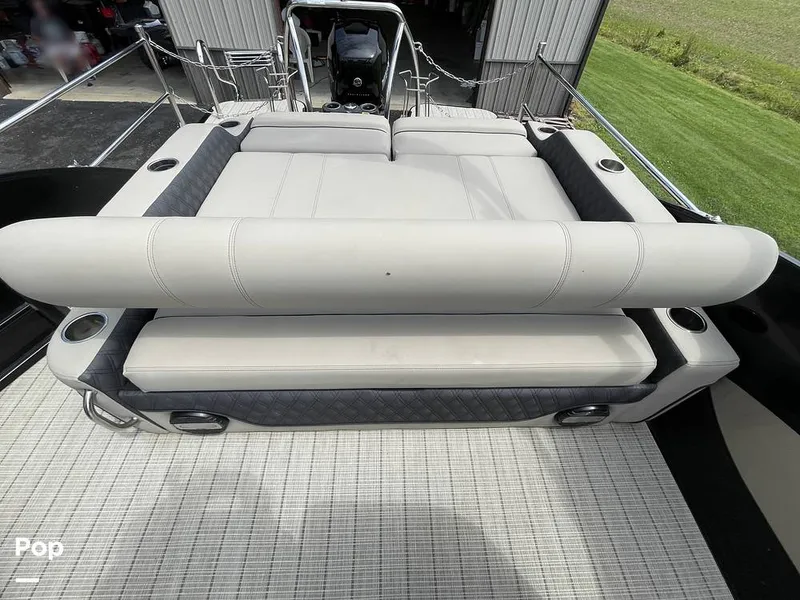 Slide: The Image of Barletta L25UC 2019 - 15503696