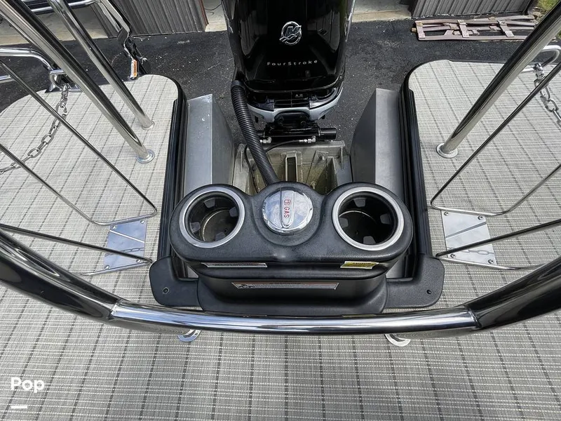 Slide: The Image of Barletta L25UC 2019 - 15503774