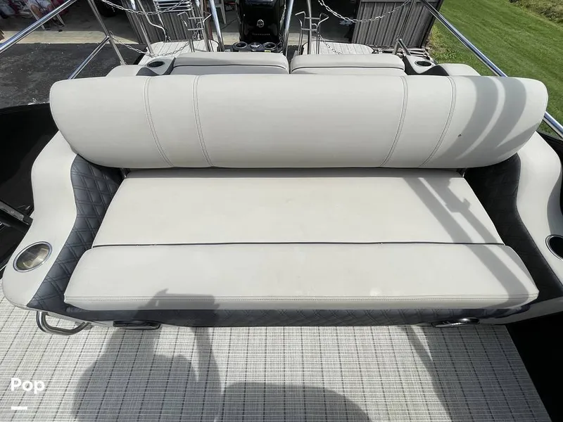 Slide: The Image of Barletta L25UC 2019 - 15503781