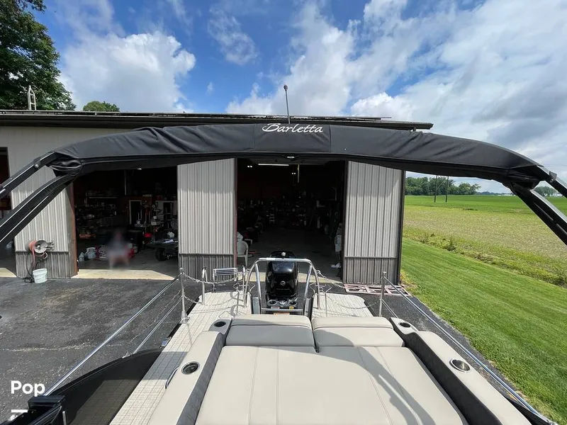 Slide: The Image of Barletta L25UC 2019 - 15503787