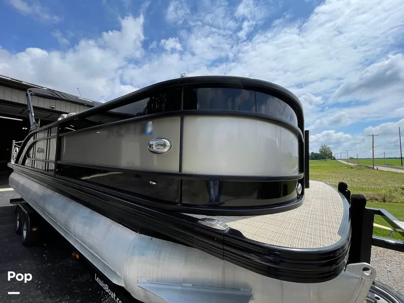 Slide: The Image of Barletta L25UC 2019 - 15503788