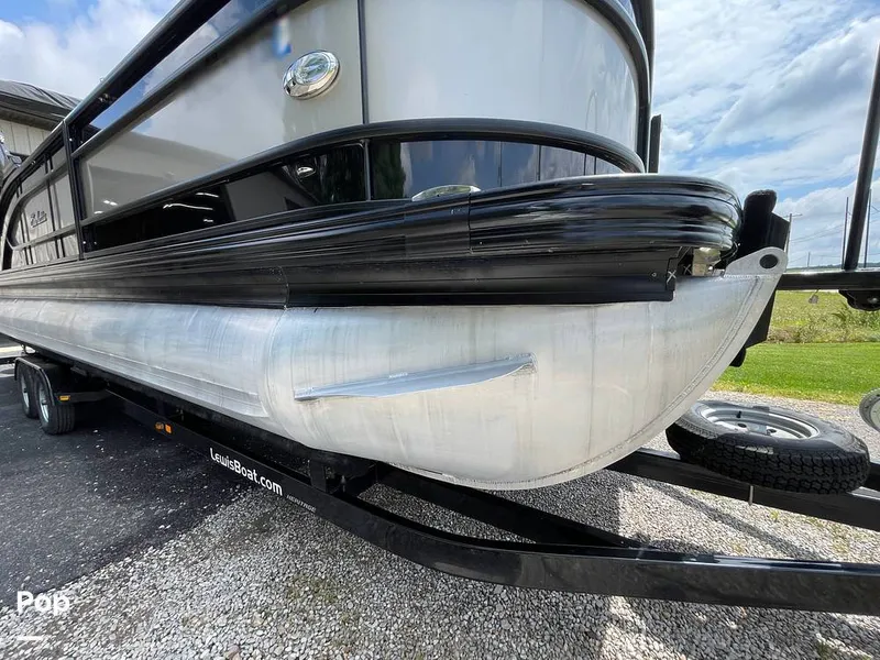 Slide: The Image of Barletta L25UC 2019 - 15503789