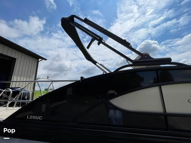 Slide: The Image of Barletta L25UC 2019 - 15503794