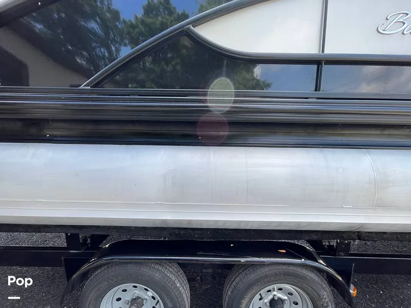 Slide: The Image of Barletta L25UC 2019 - 15503796