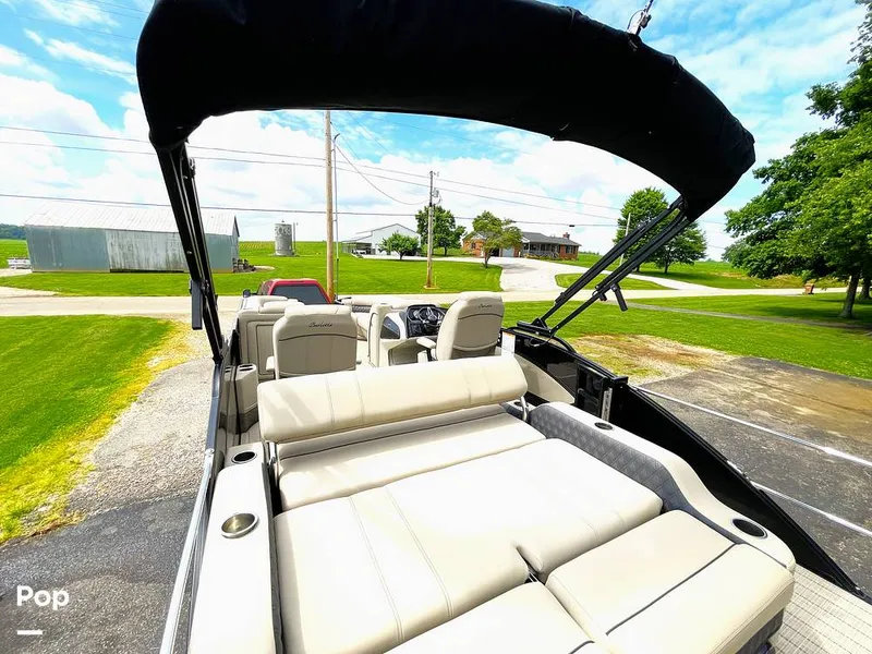 Slide: The Image of Barletta L25UC 2019 - 15503573