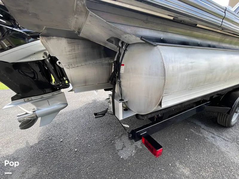 Slide: The Image of Barletta L25UC 2019 - 15503901