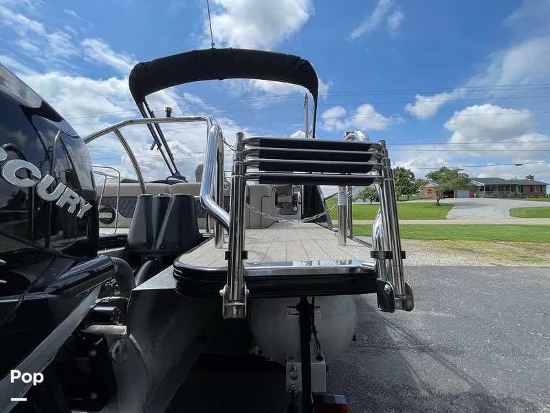 Slide: The Image of Barletta L25UC 2019 - 15503902