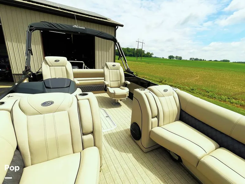 Slide: The Image of Barletta L25UC 2019 - 15503575