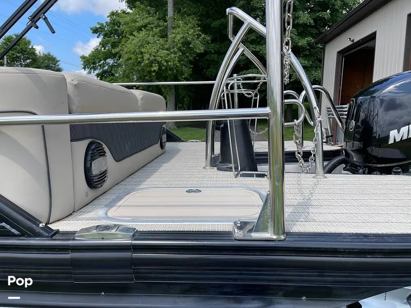 Slide: The Image of Barletta L25UC 2019 - 15503915