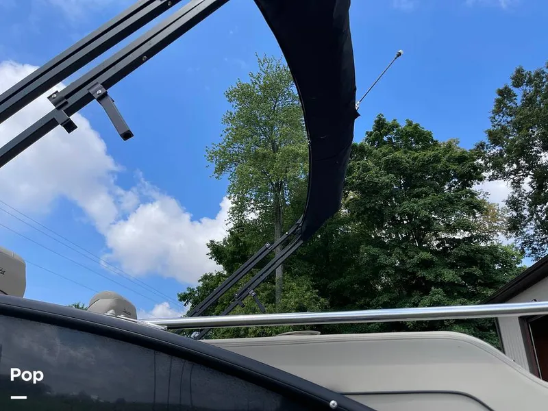 Slide: The Image of Barletta L25UC 2019 - 15503917