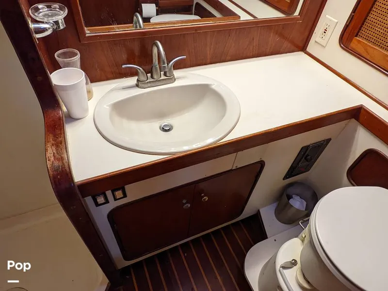 Slide: The Image of Bathroom Sink - 15466634