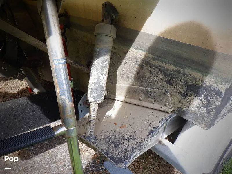 Slide: The Image of Bayliner Classic 242 2005 - 15441303