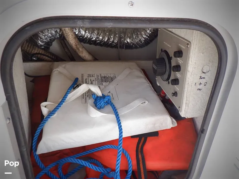 Slide: The Image of Bayliner Classic 242 2005 - 15441345