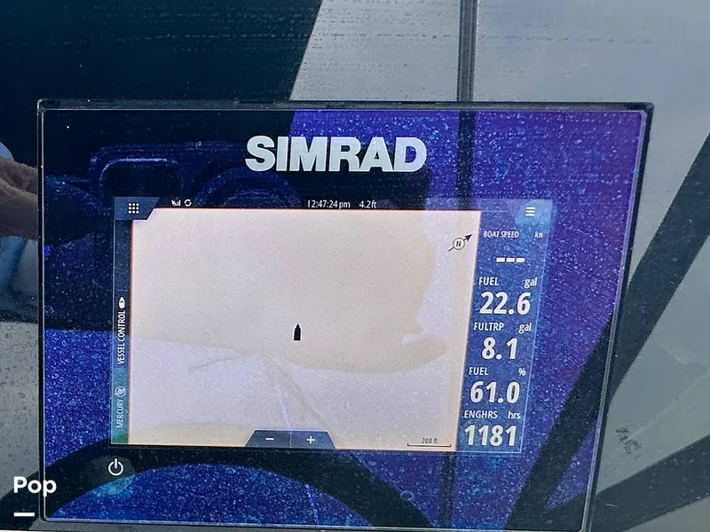 Slide: The Image of GPS / Plotter - 15550654