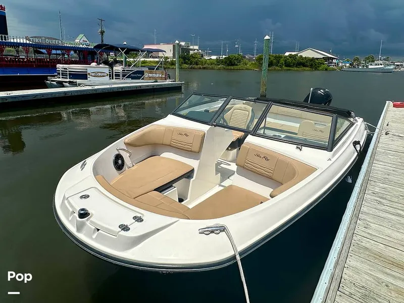 Slide: The Image of Sea Ray SPX 210 OB 2022 - 15550595