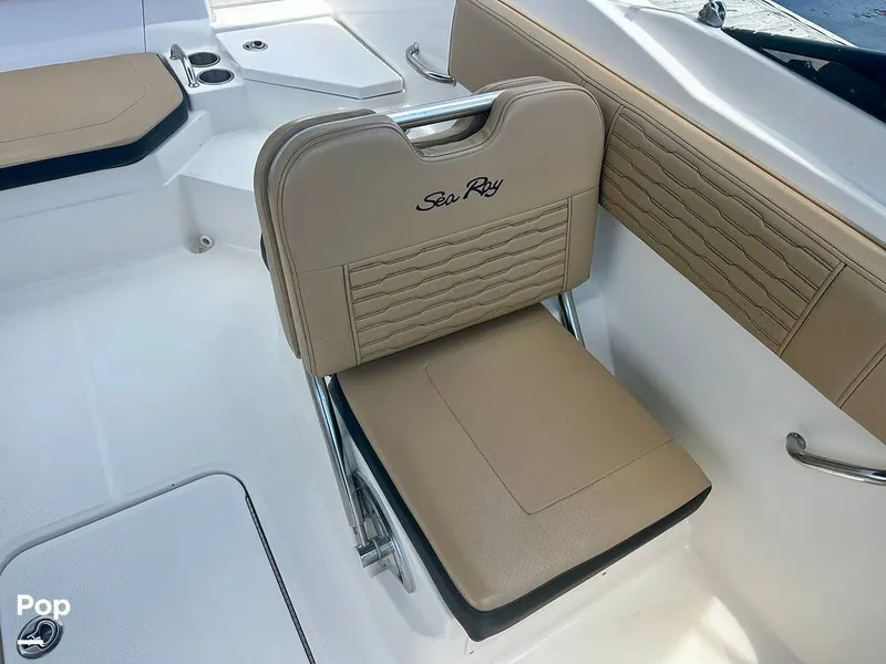 Slide: The Image of Sea Ray SPX 210 OB 2022 - 15550611