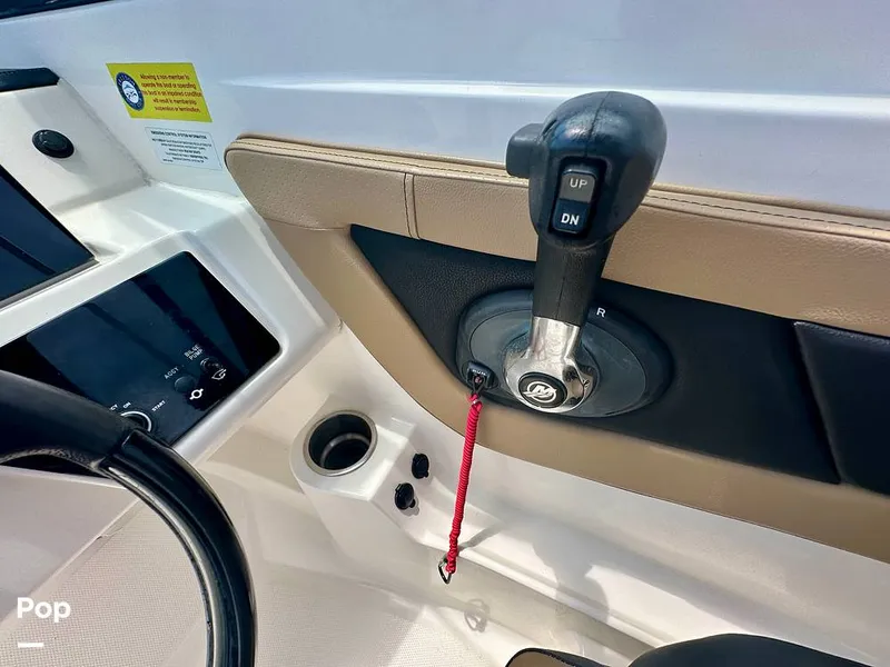 Slide: The Image of Throttle/shift: Mech - 15550621