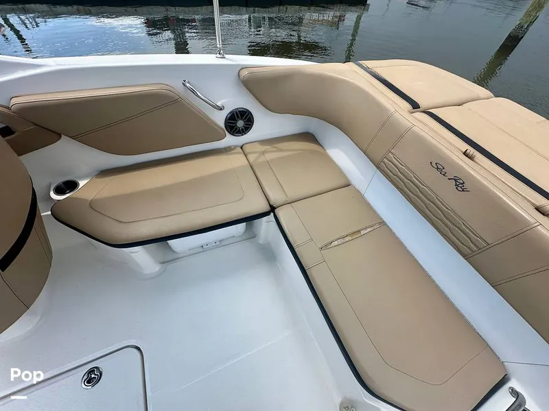 Slide: The Image of Transom Seating - 15550629