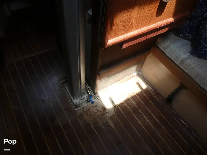 Slide: The Image of Island Packet 31 1987 - 15427425