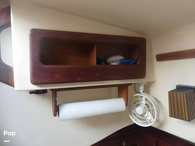 Slide: The Image of Island Packet 31 1987 - 15427439