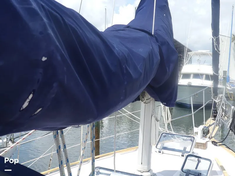 Slide: The Image of Island Packet 31 1987 - 15427457