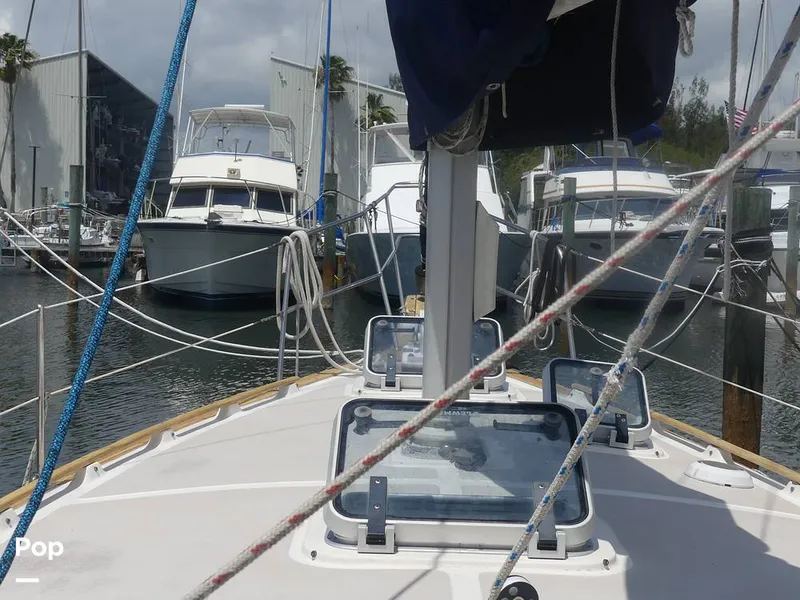 Slide: The Image of Island Packet 31 1987 - 15427458