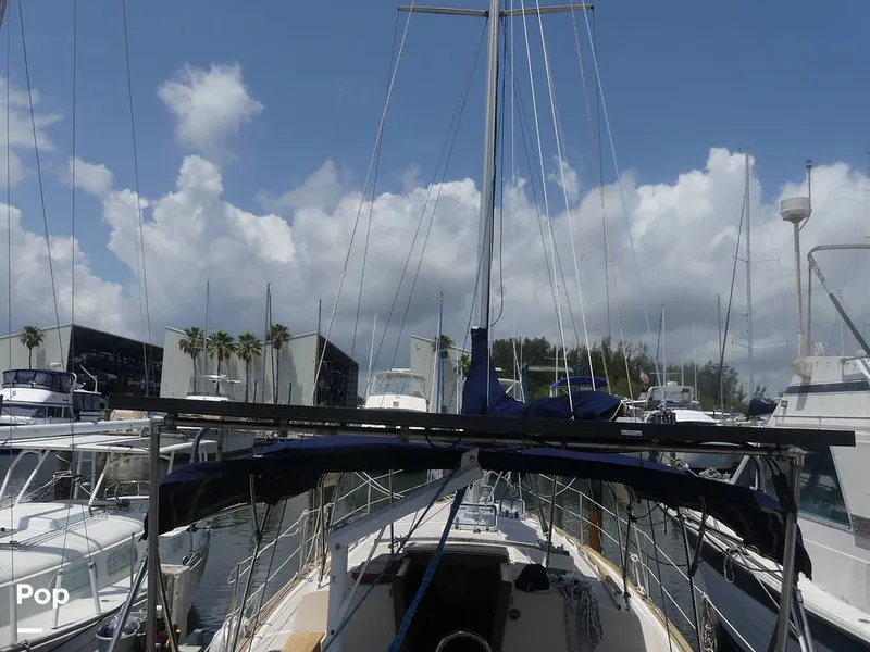 Slide: The Image of Island Packet 31 1987 - 15427491