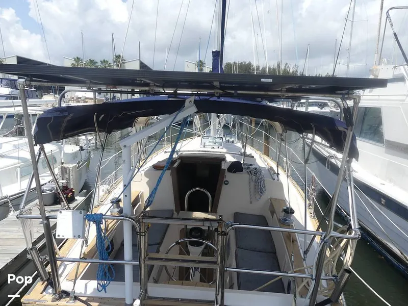 Slide: The Image of Island Packet 31 1987 - 15427494