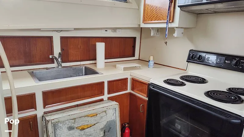 Slide: The Image of Hatteras 58 Yacht Fisherman 1978 - 15532292