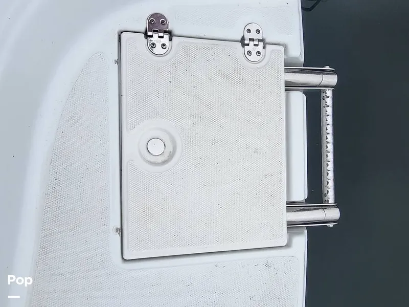 Slide: The Image of Crownline Boats 21SS 2012 - 15433408