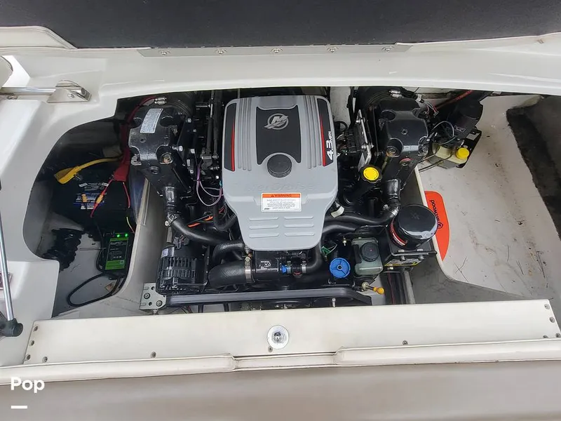 Slide: The Image of Crownline Boats 21SS 2012 - 15433411