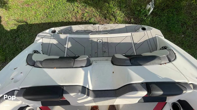 Slide: The Image of Transom Seating - 15687139