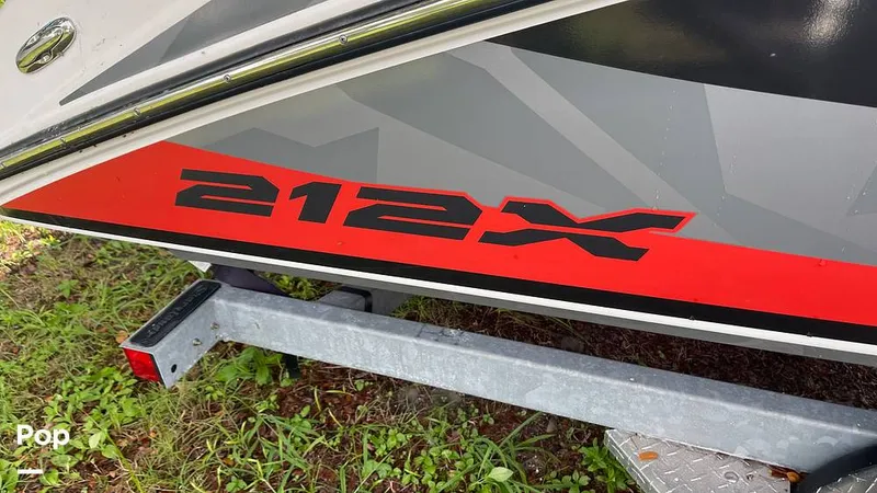 Slide: The Image of Yamaha 212X 2020 - 15687112