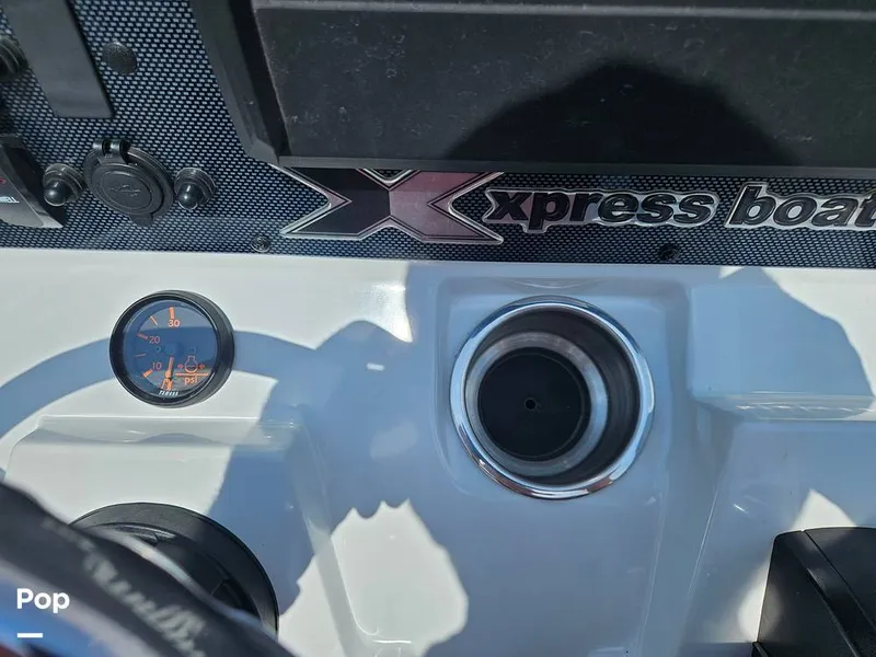 Slide: The Image of Instrument Panel - 15418100