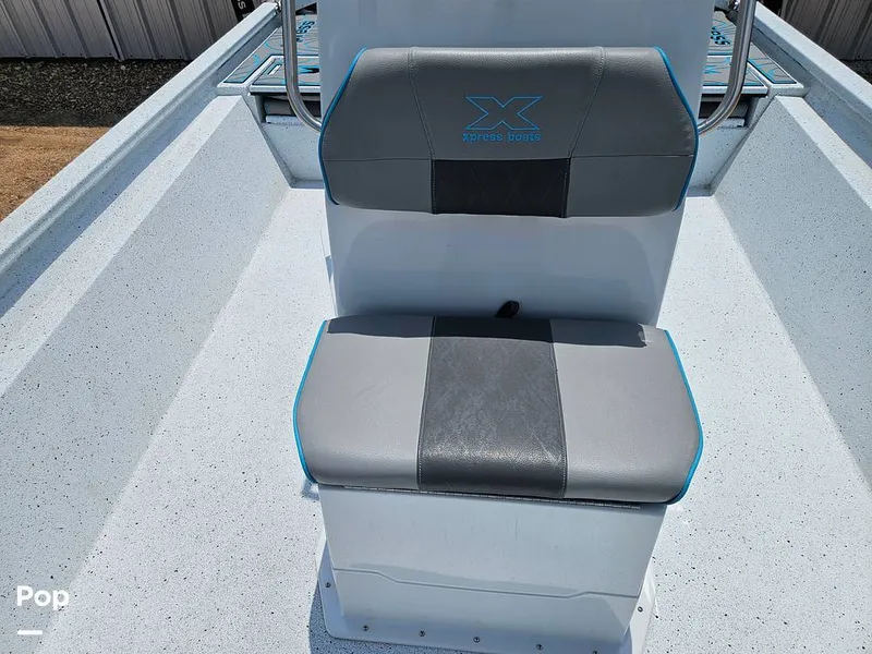 Slide: The Image of Seat W/cooler - 15418112