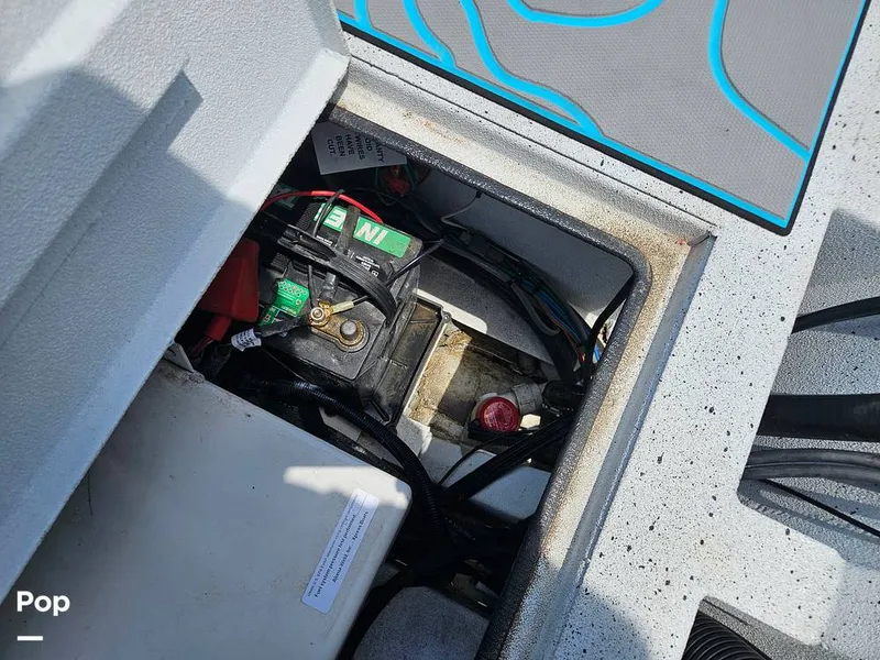 Slide: The Image of Batteries - 15418128