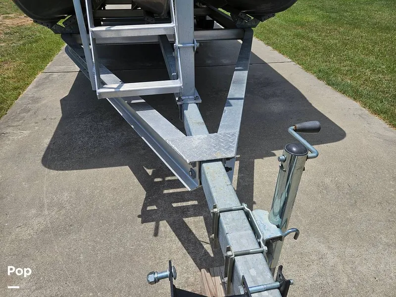 Slide: The Image of Trailer Tongue - 15420452