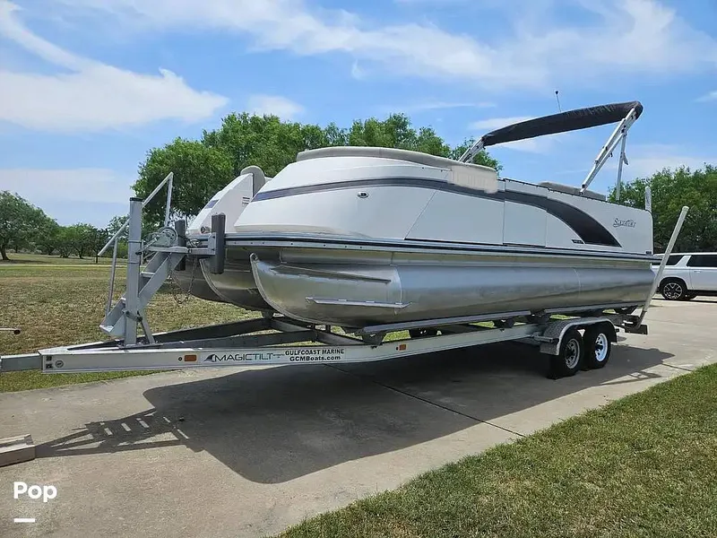 Slide: The Image of Front Port View - 15479446