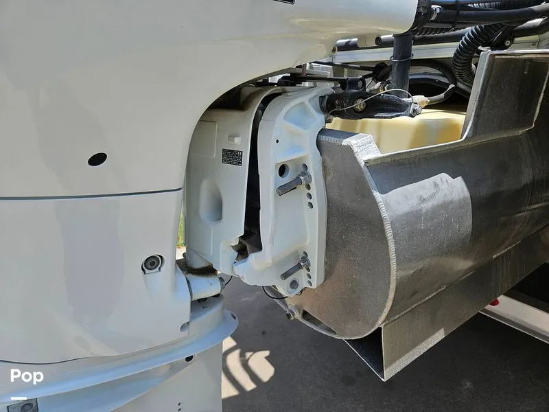 Slide: The Image of Engine Mount - 15420468