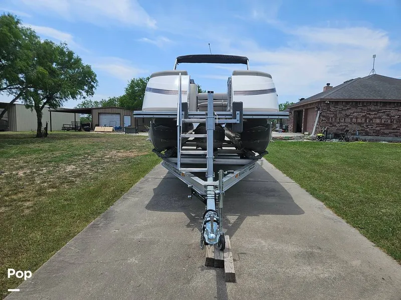 Slide: The Image of Bow View - 15420440