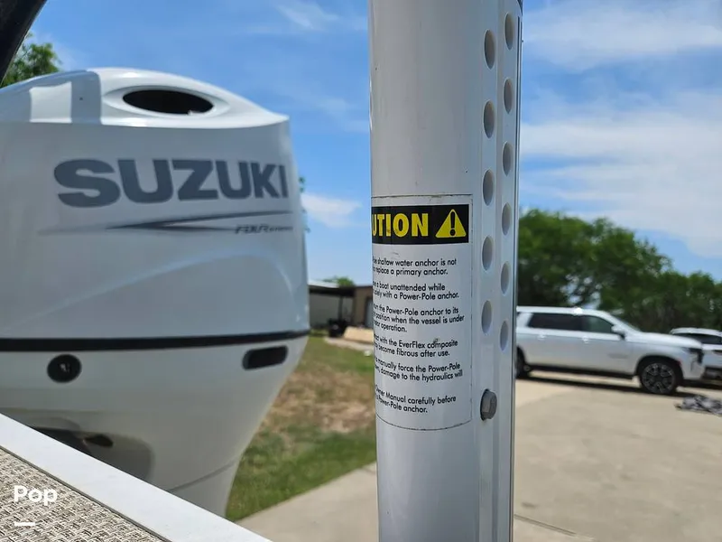Slide: The Image of Suzuki 200 Engine/power Pole - 15420499