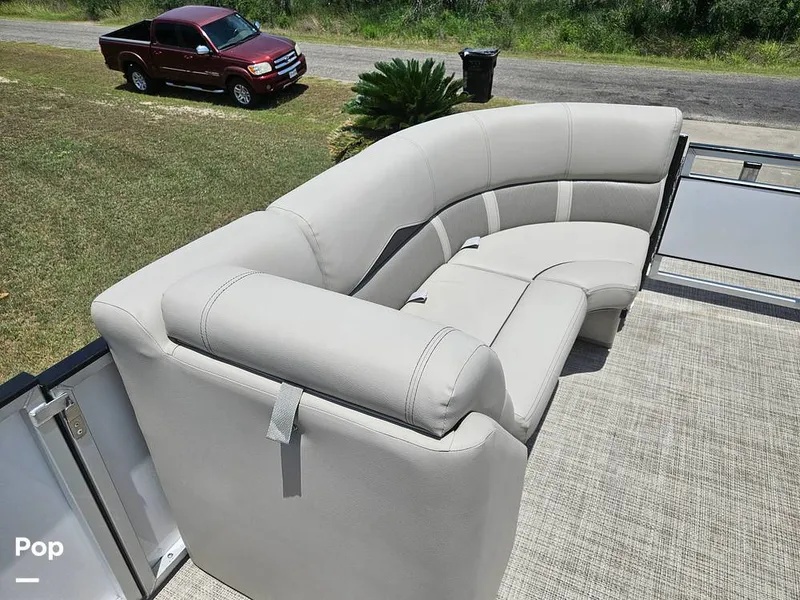 Slide: The Image of Front Lounge Seats - 15420526