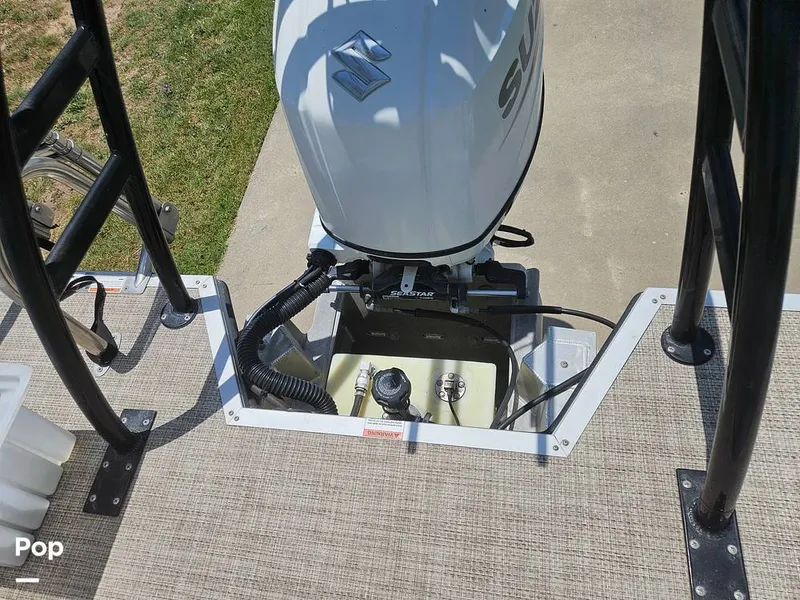 Slide: The Image of Suzuki 200 Engine - 15420437