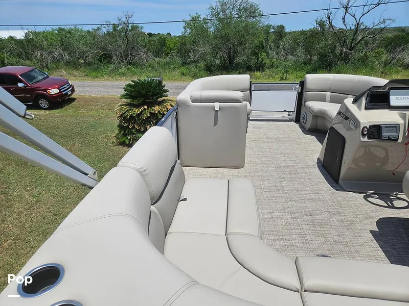 Slide: The Image of Deck Seating - 15420549