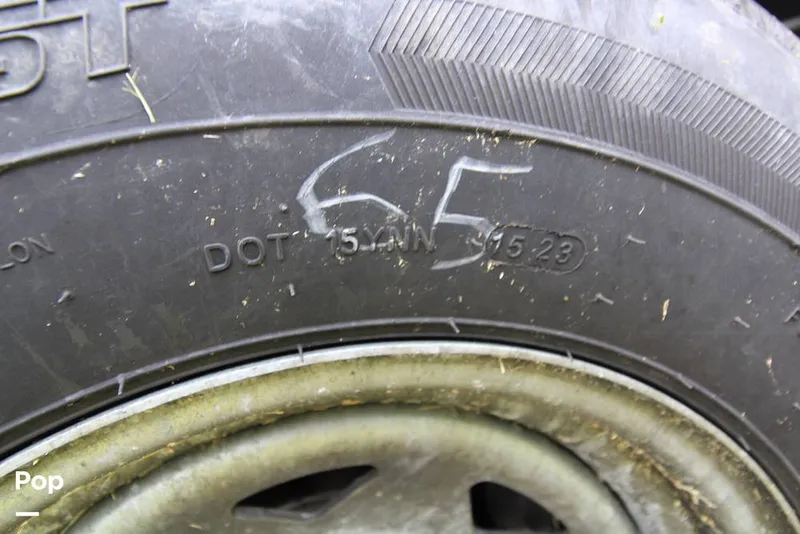 Slide: The Image of Tire Date Code - 15533050