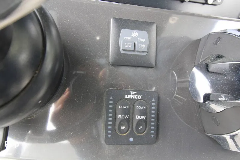 Slide: The Image of Power Trim &amp; Tilt - 15532928