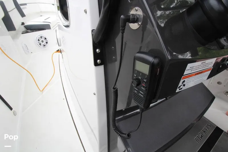 Slide: The Image of Blackfin 272 CC 2022 - 15532929