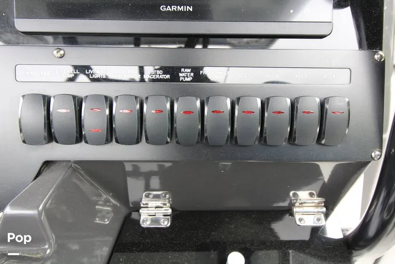 Slide: The Image of Blackfin 272 CC 2022 - 15532930