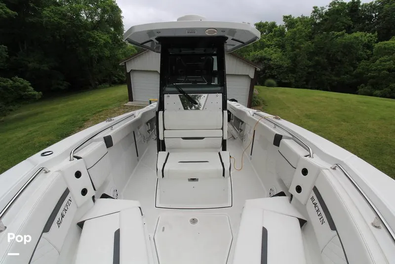 Slide: The Image of Blackfin 272 CC 2022 - 15532952