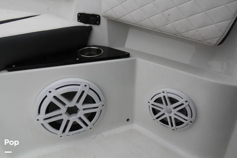 Slide: The Image of Stereo System - 15533015